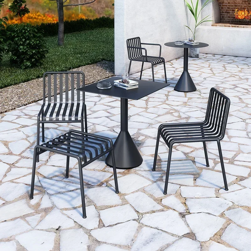 Outdoor tables and chairs, courtyard, leisure, garden, small square table, restaurant, outside pendulum, metal tables and chairs