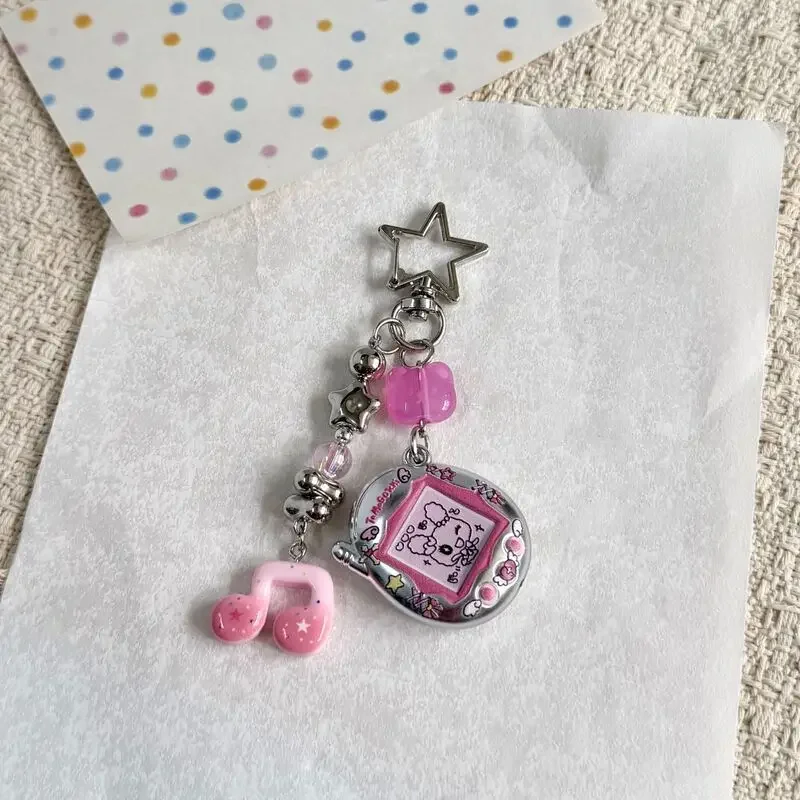 Tamagotchi Perlen-Schlüsselanhänger, Niedlicher 2D Anime-Anhänger Mametchi Mimitchi Kuchipatchi Cartoon-Charms für Rucksack- und Taschendekoration – Detail 9