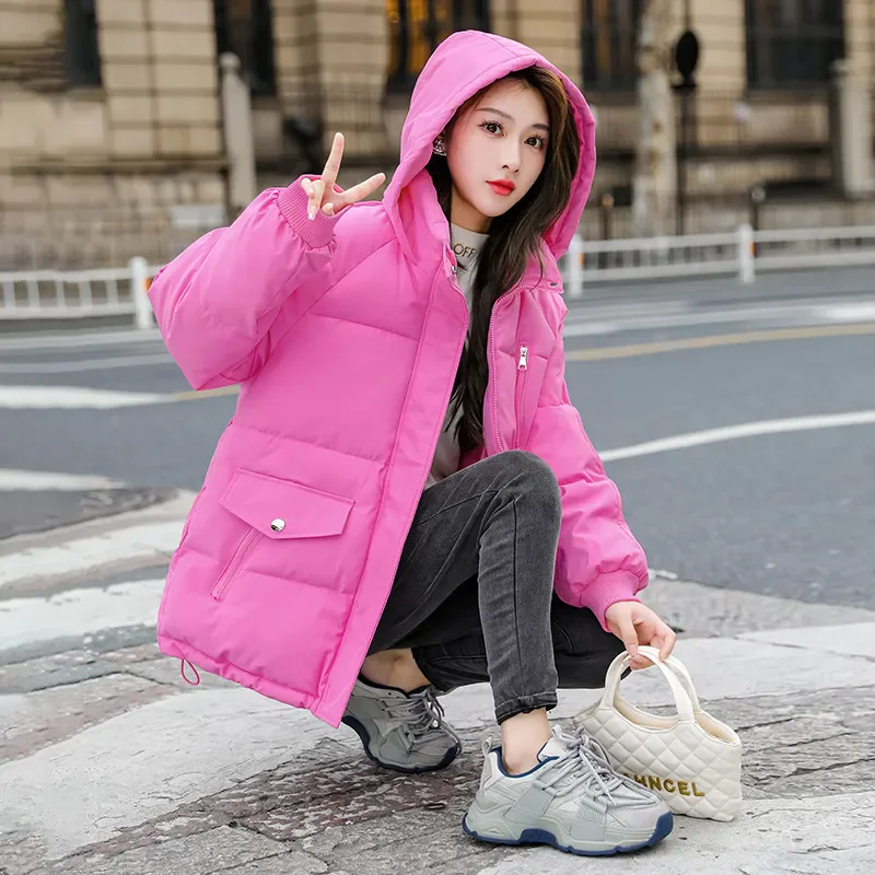 Frauen Daunen Baumwoll kleidung warme kurze Winter y2k Stil koreanische Mode Freizeit wind dichte gepolsterte schwarze Kapuze Outwear Tops