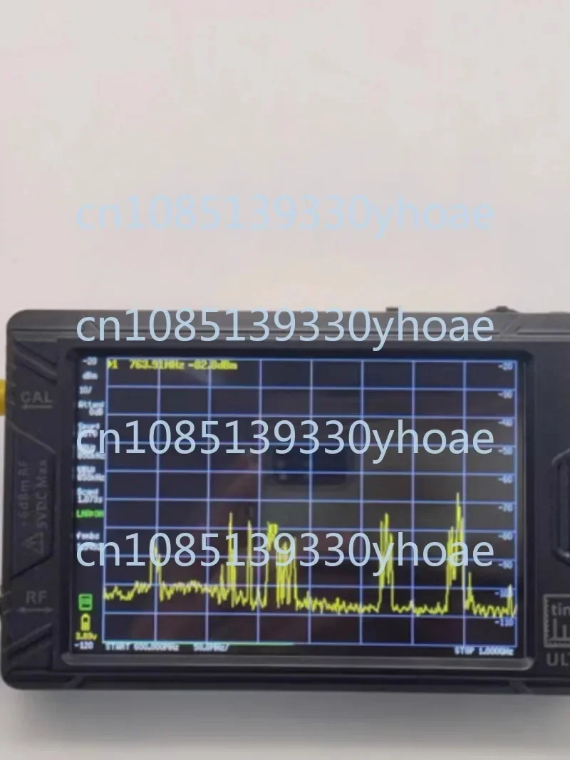 4-Inch Screen Handheld RF Spectrum Analyzer 100 K-5. 3GHz Signal Source