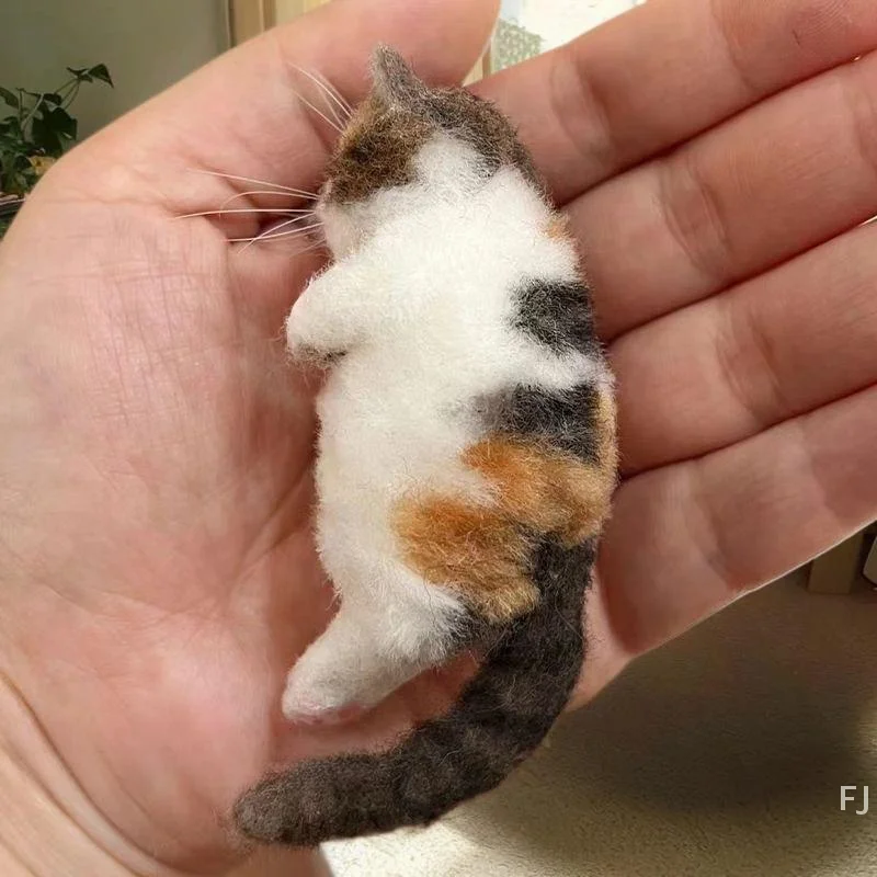 

Wool Needle Felting Kit For DIY Projects, Sheep Cat Handpoke, Handmade Craft Material Bag