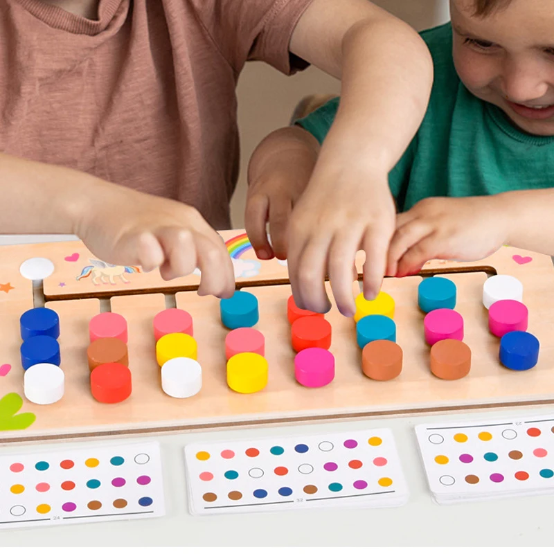 Giocattoli di apprendimento Montessori Puzzle di colore e forma Mobile, gioco logico di rompicapo abbinato giocattoli educativi precoci in legno per bambini