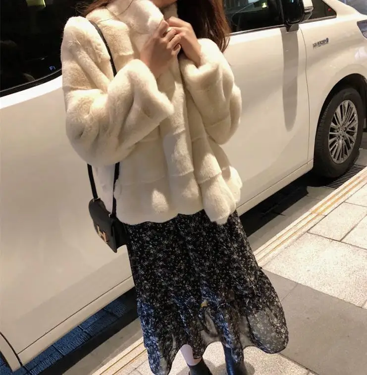 معاطف من الفرو الصناعي سترات نسائية قصيرة Y2k ملابس الشارع معطف بياقة واقفة سترة سميكة دافئة ملابس خارجية أنيقة للعمل لخريف وشتاء 2025