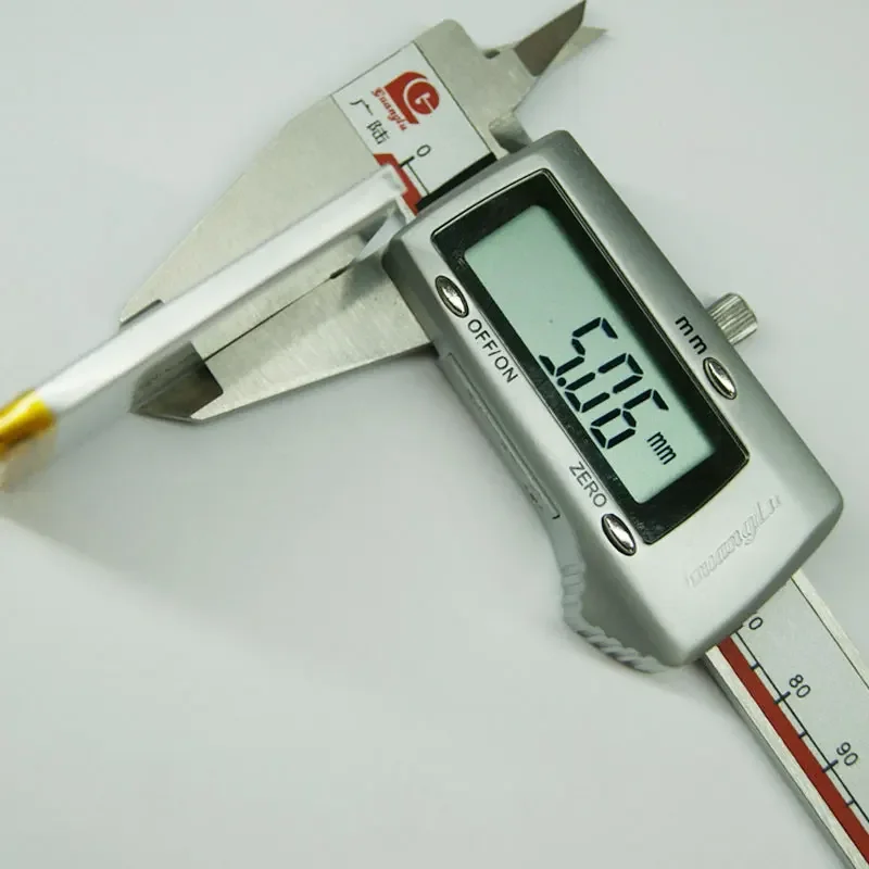 504050   polymeerbatterij oplaadbare batterij MP3 MP4 MP5 3,7 V lithiumbatterij origineel product met grote capaciteit