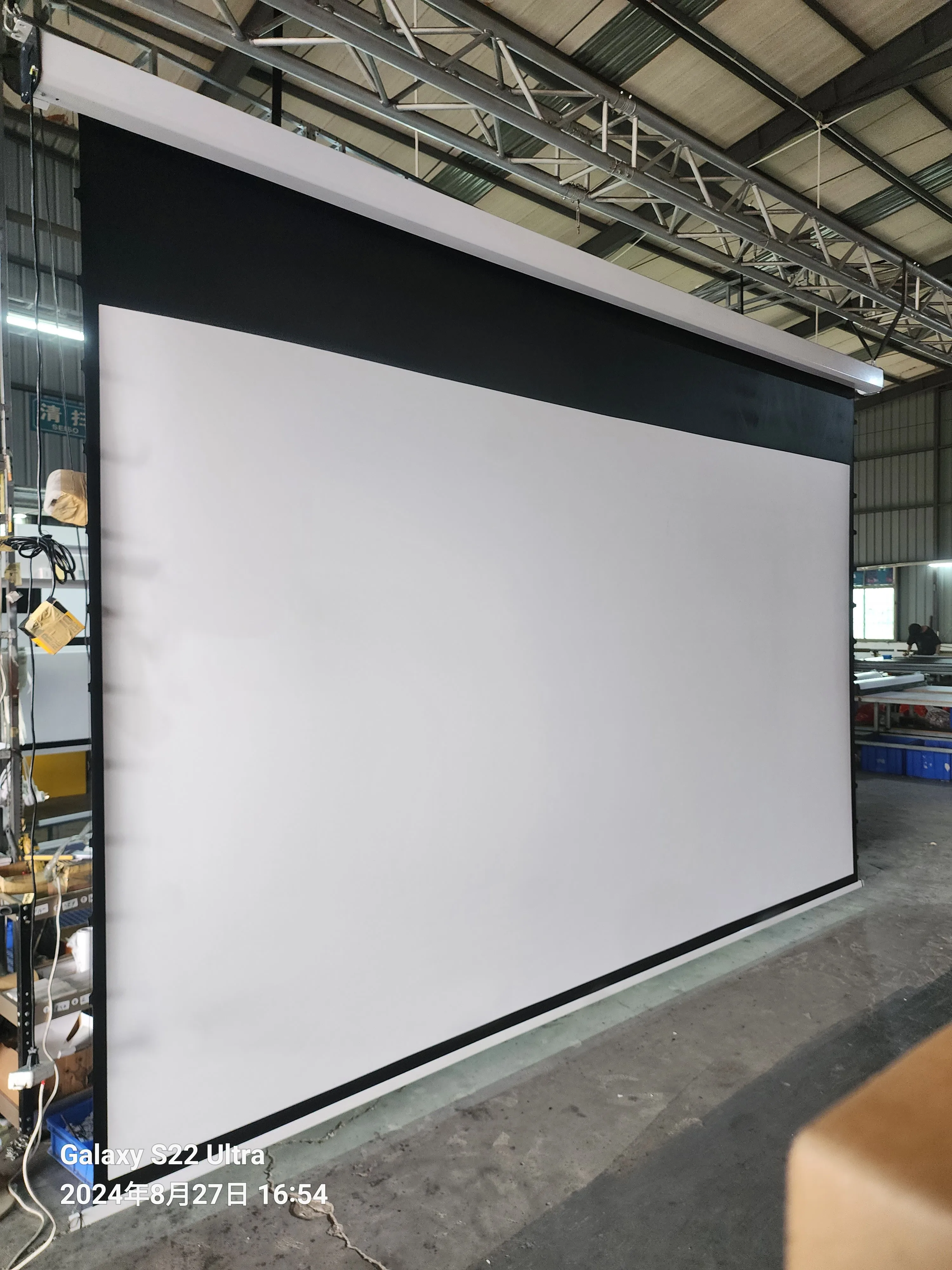 84‘’ Inch  In-Ceiling Projector Screen  Remote Control Motorized Tab-tensioned Projection Screen For Home Cinema 4K 8KHD Screen、