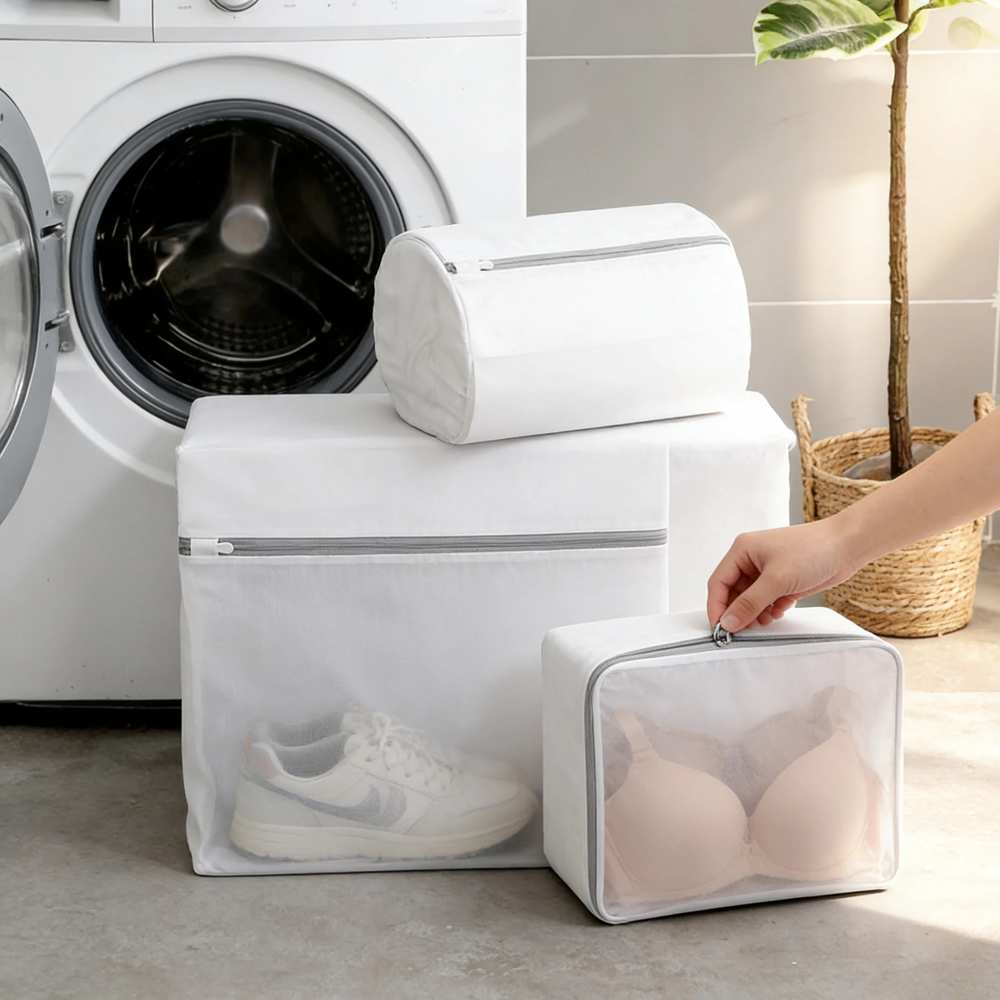Mesh Laundry Bag Cylindrical Laundry Bag with Zipper Reusable Washing Machine Laundry Bag for Delicates - Detail 1