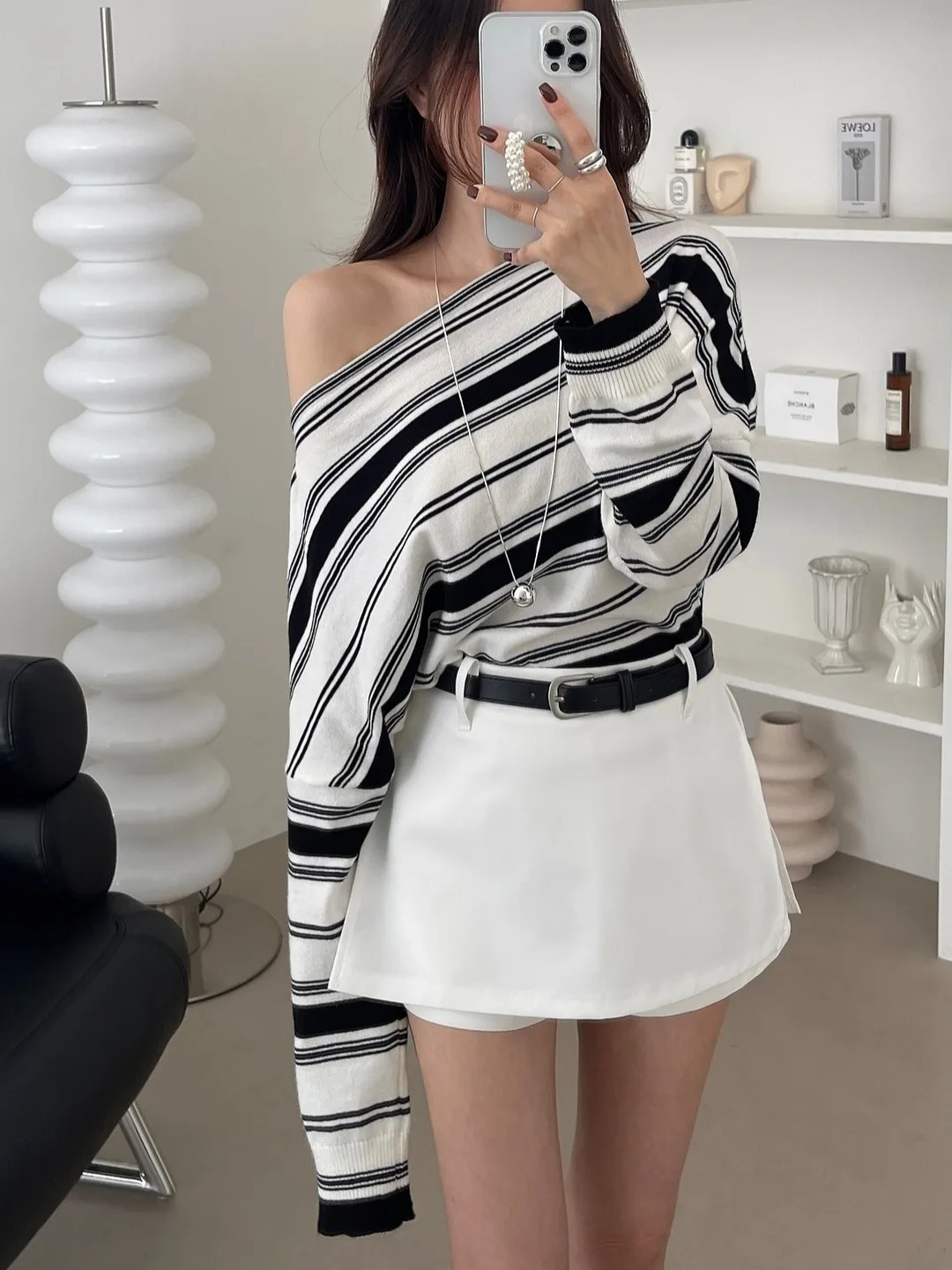 

Женский трикотаж в полоску в стиле ретро, свободный дизайн, с открытыми плечами, боковой воротник, топ Pure Desire, осенний модный повседневный винтажный топ