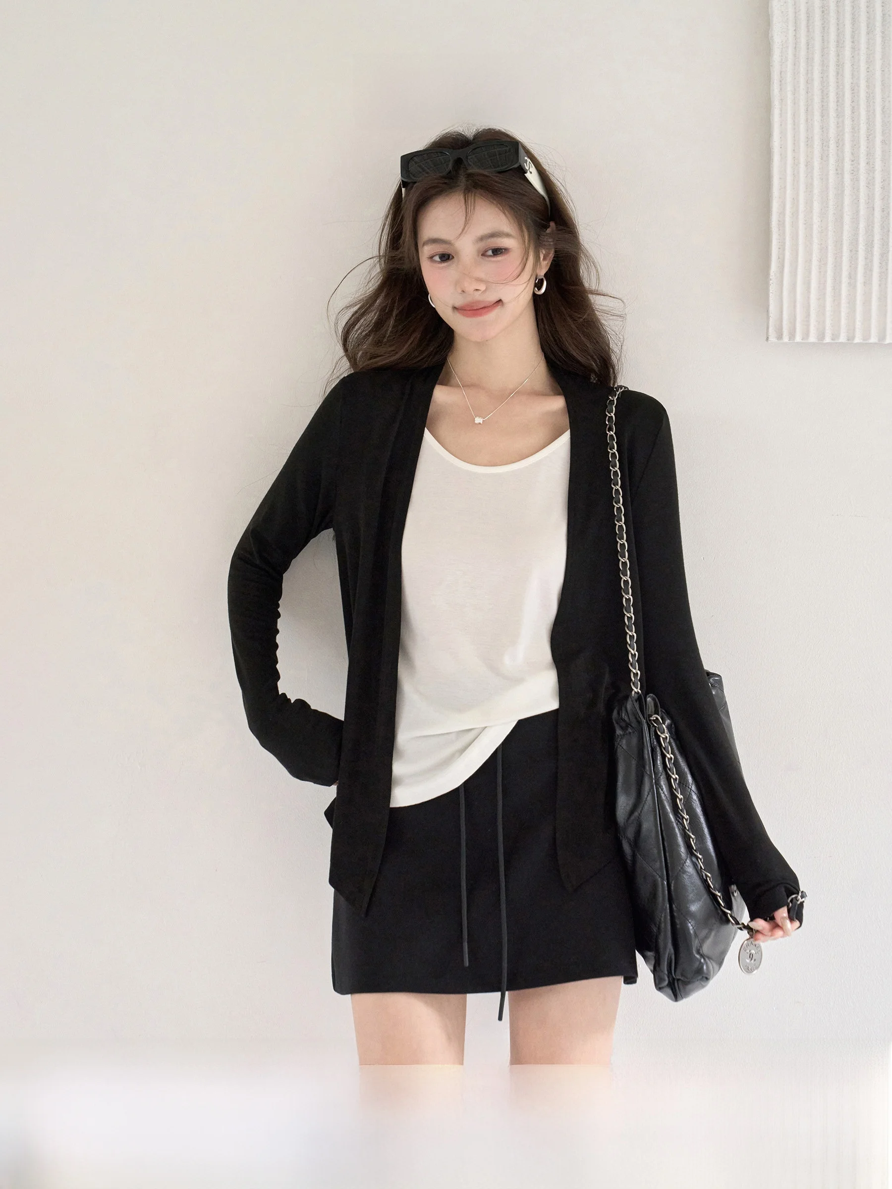 

Черная вязаная футболка с защитой от солнца, женская, повседневный стиль, с длинным рукавом, круглый вырез, серия Yang Xue Cloud Sponge Cake