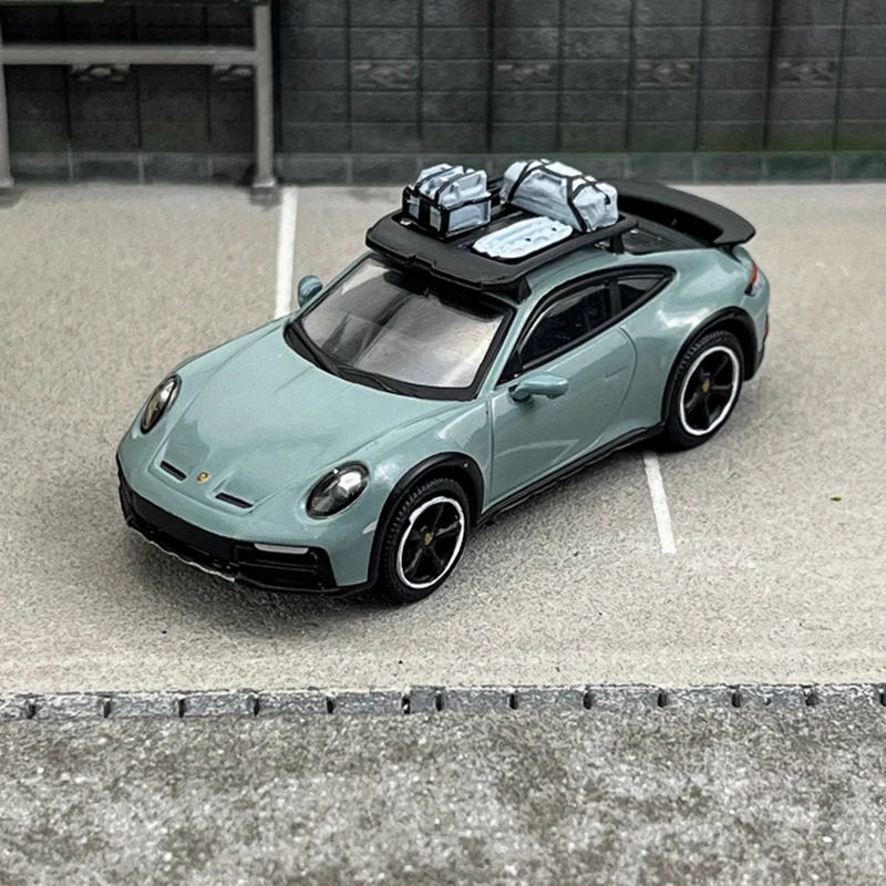 

Sparky Diecast 1:64 Scale 911 992 Dakar 3.0 Shade Green Alloy Car Model Classic Hobby Collection Souvenir Static Display Ornamen