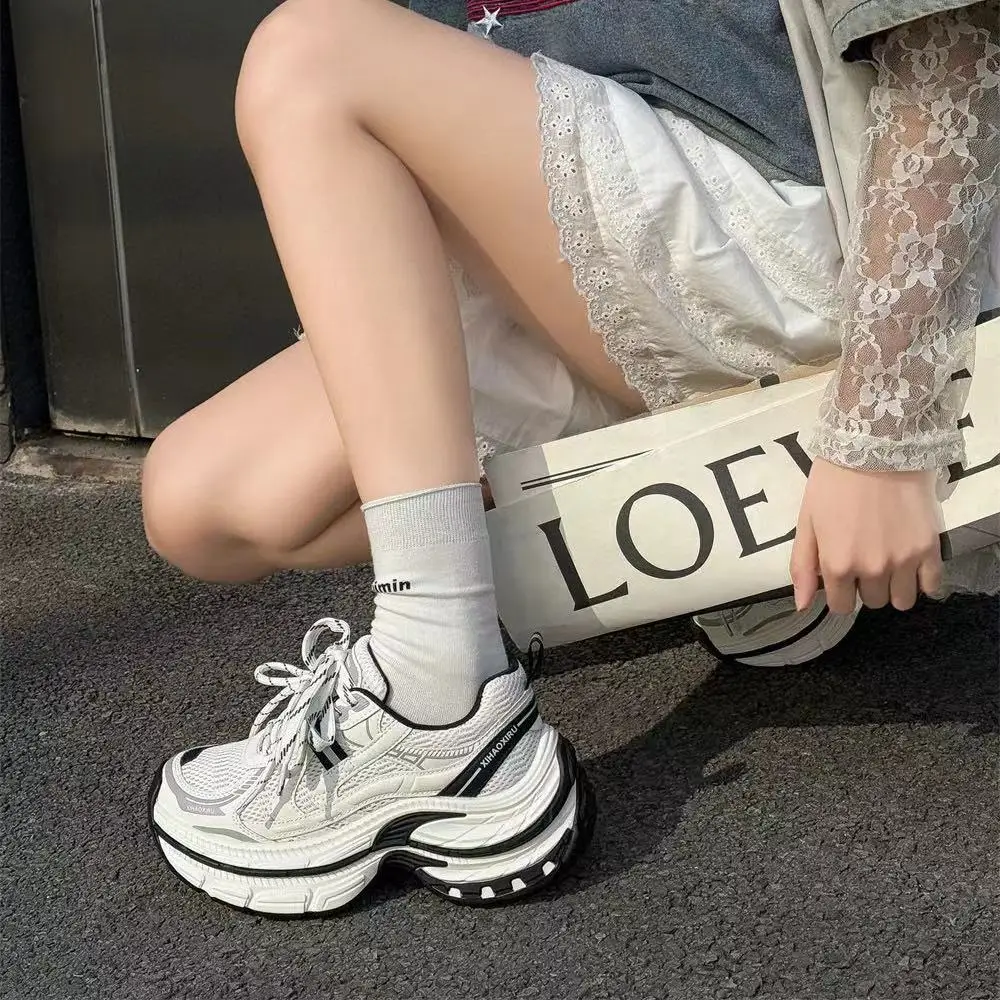 New Ladies Retro Low-cut Casual Shoes High-quality Outdoor Ladies Increase Breathable Lace-up Casual Sneakers Women's Shoes.