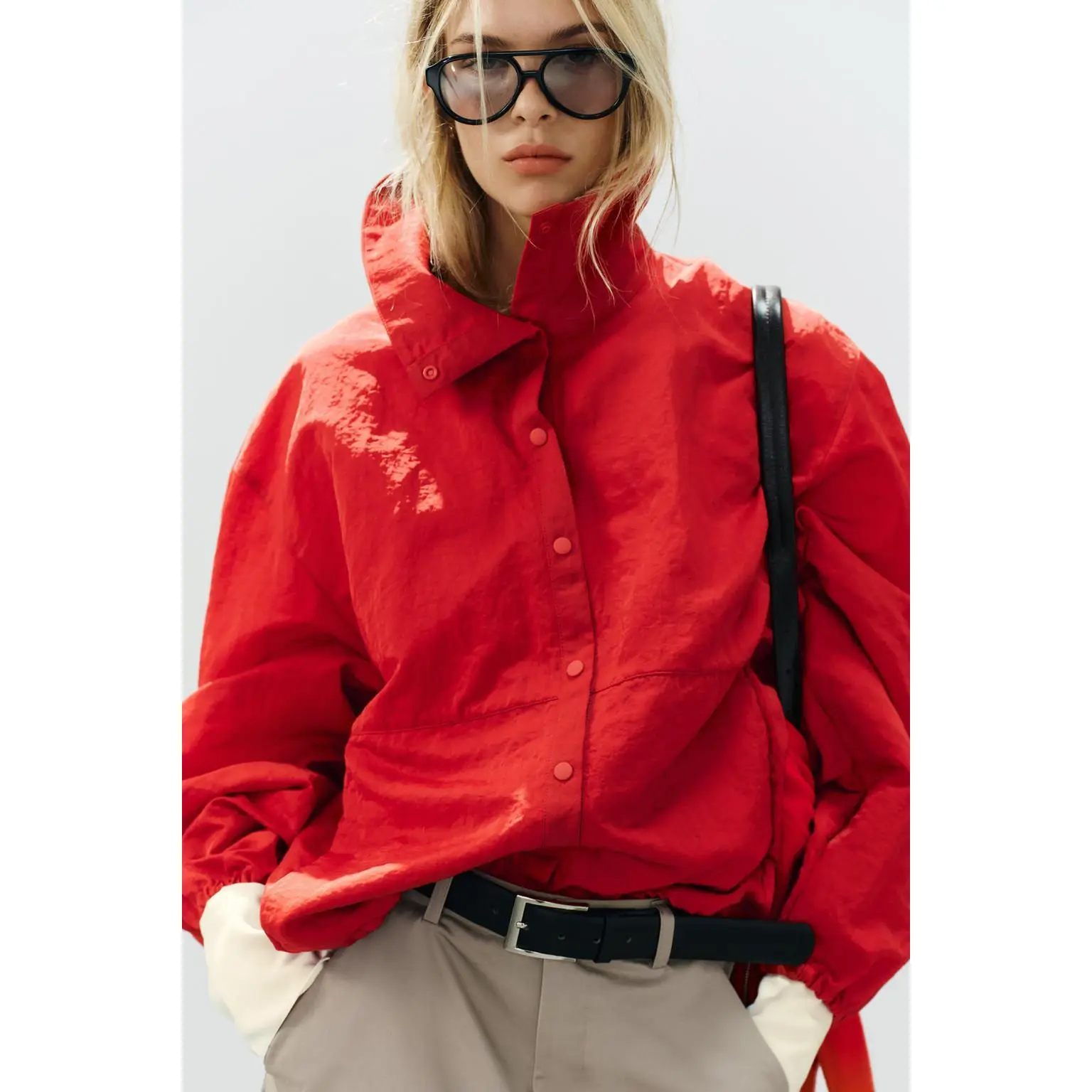 Fashionable Casual Button up Outerwear for Women Standard Fit Polyester Fiber Regular Length Autumn Season Short Coat