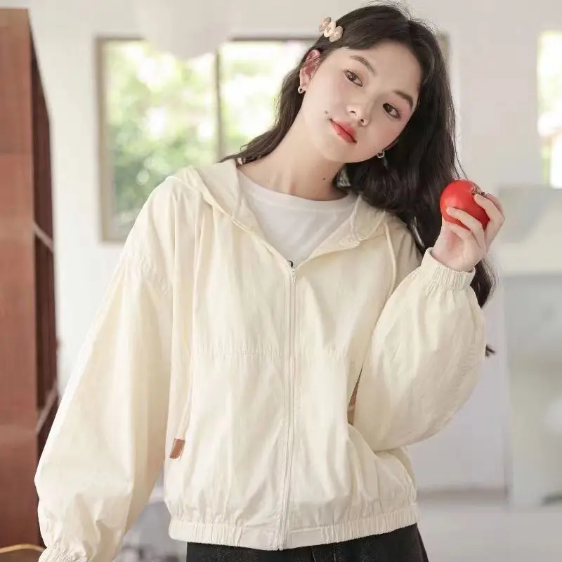 

New Summer Milk Apricot Trench Coat Thin Breathable Sun Protection Clothes for Women Korean Version Loose and Versatile