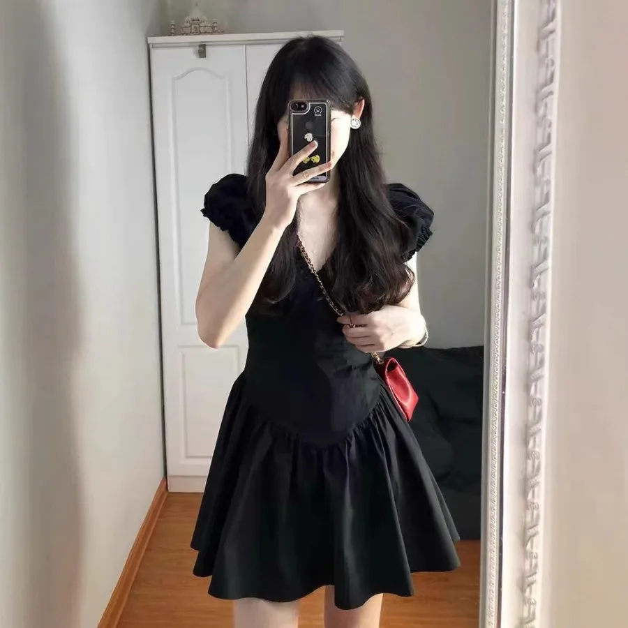 

【New style】French Hepburn style black dress, women's summer waist, sweet and spicy skirt, small figure, thin black skirt, short