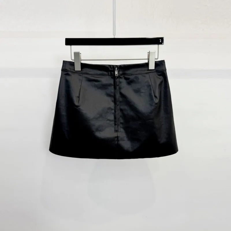 HKSH Women Skirt Dark Style Tide Casual Design Pockets Exposed Split Stylish Ins Versatile A-Line PU Leather Mini Skirts HK25863