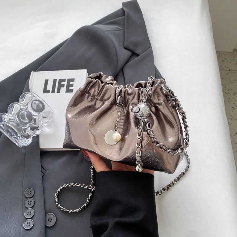

Y2K Bucket Bag Women 2025 Summer Chain Shoulder Bag Crossbody PU Leather Tote Fashion Handbag Luxury Pleated Cloud Bag