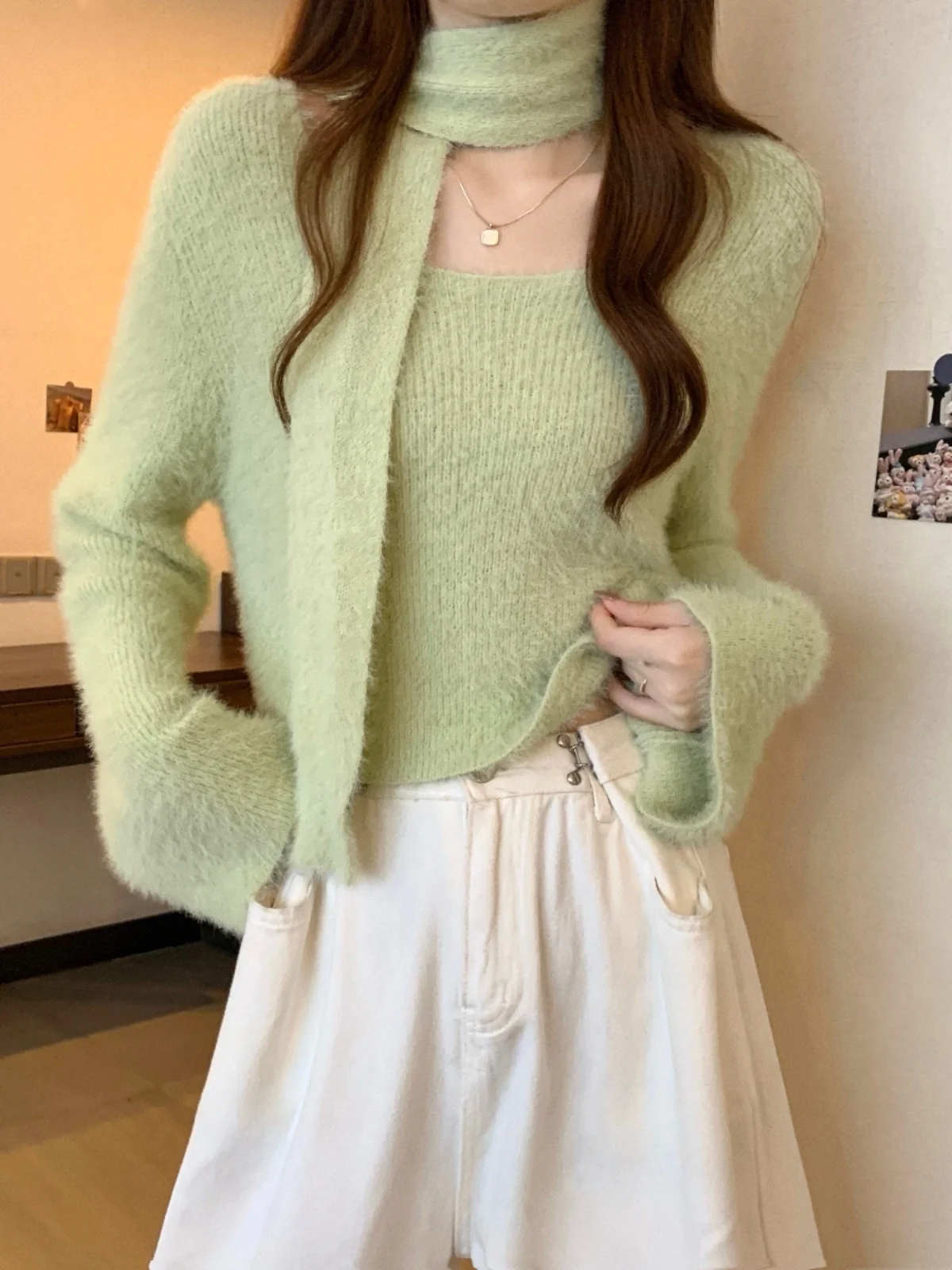 

een Soft Cozy Slim Fit Women's Knitwear Sweet Pure Desire Anti-Aging Trendy Top for Autumn Winter Design Sense