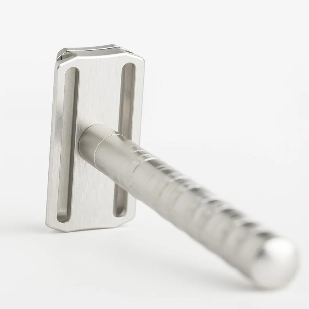 Aluminiumlegierungsgriff Doppelklingen-Sicherheitsrasierer mit 5 Ersatzklingen 30 ° Abgewinkelte Präzisions-Rasierer für Männer und Frauen, wiederverwendbar – Detail 5