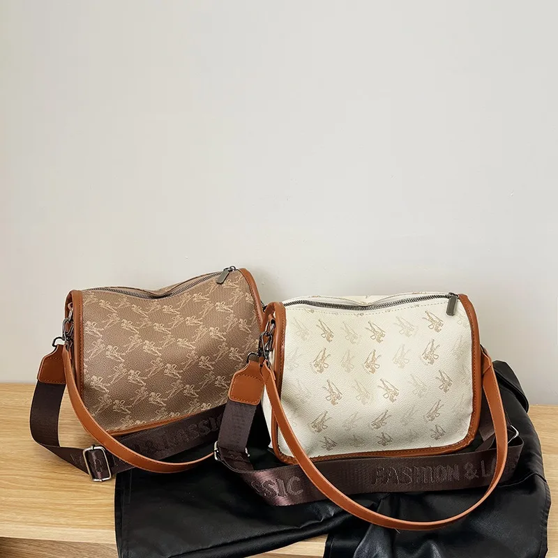 

2025 New Vintage Print Tote Bag for Woman Large Capacity Designer Luxury Shoulder Crossbody Bag Fashion Pillow Bag