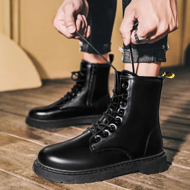 Leather Boots Man Autumn Winter High Top Classic Basic England Black Men\'s Biker Boot Fashion Young Waterproof Trendy All-match