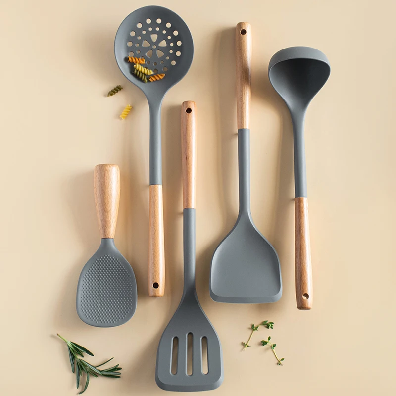 5Pcs Silicone Kitchen Utensils Set Wooden Handle Non-stick Spatula Cookware Set Fried Shovel Leaky Spoon Rice Spoon Kitchen Tool