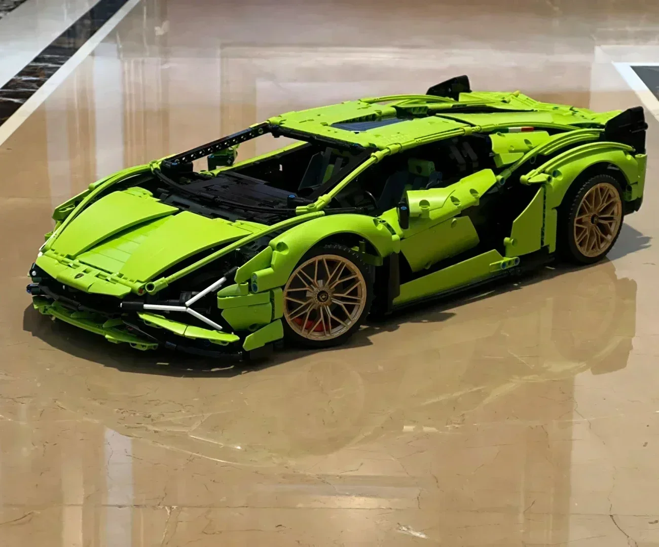

3696Pcs Technical SuperCar Assemble Puzzle Model Bricks For Kids Adults Holiday Party Supplies Birthday Gifts