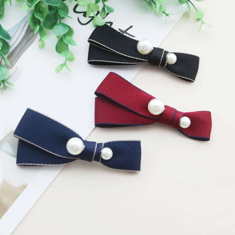 Women's Bow Brooch Simple Temperament Pin Knit Jacket Suit European American British Styly Black Collar Needle Chest Flower