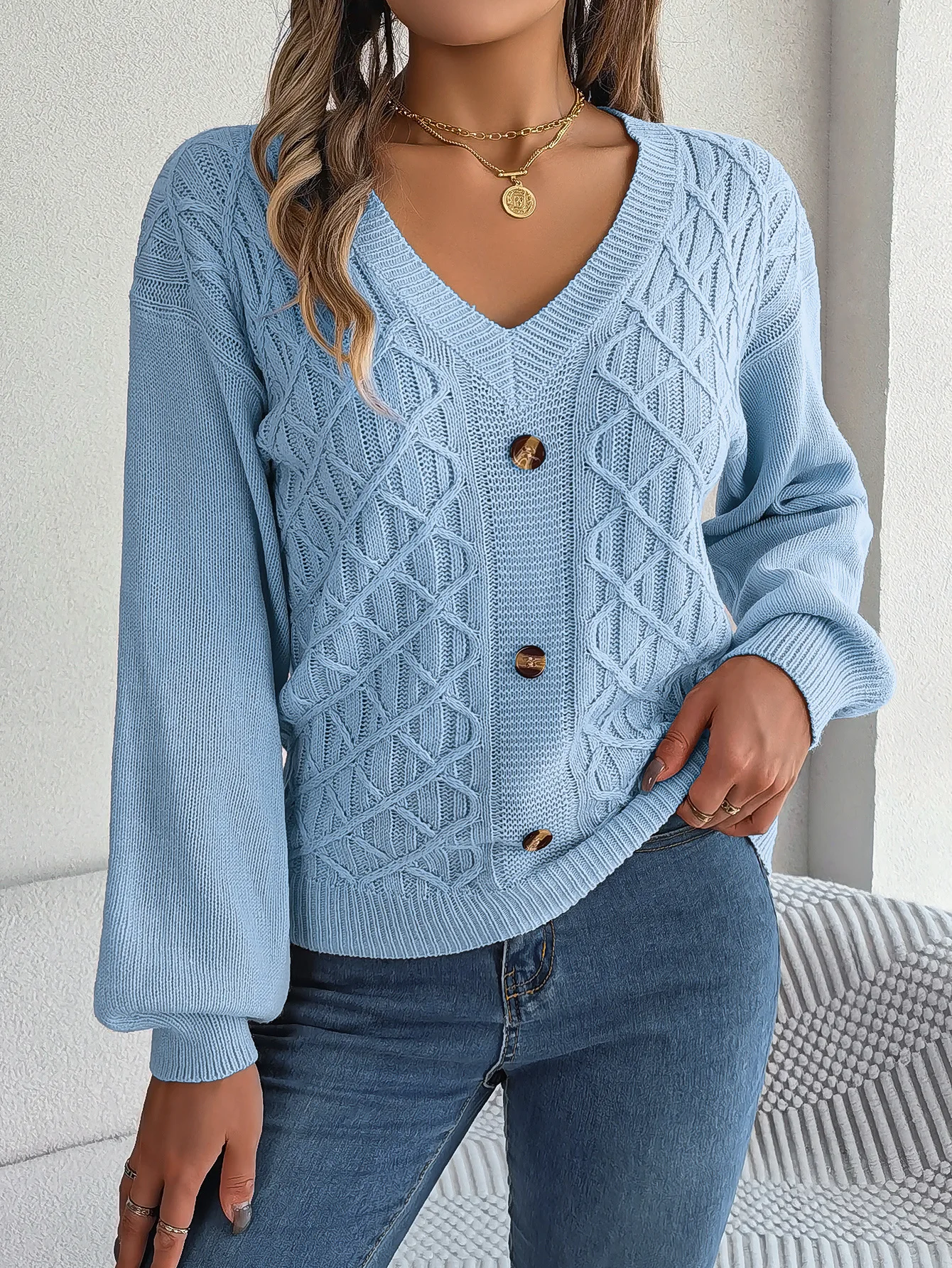 Women's Cozy V-neck Buttoned Lantern Sleeve Pullover Sweater - Solid Color Casual Vacation Top for Autumn Winter