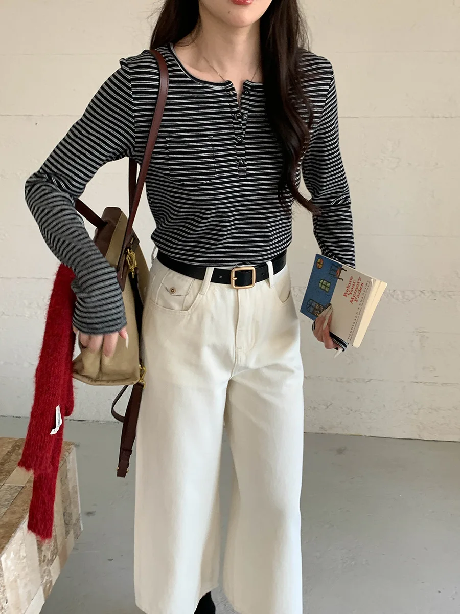 

Women's Winter Casual O-Neck T-Shirt Long Sleeve Striped Top Contrasting Colors Comfortable Fit