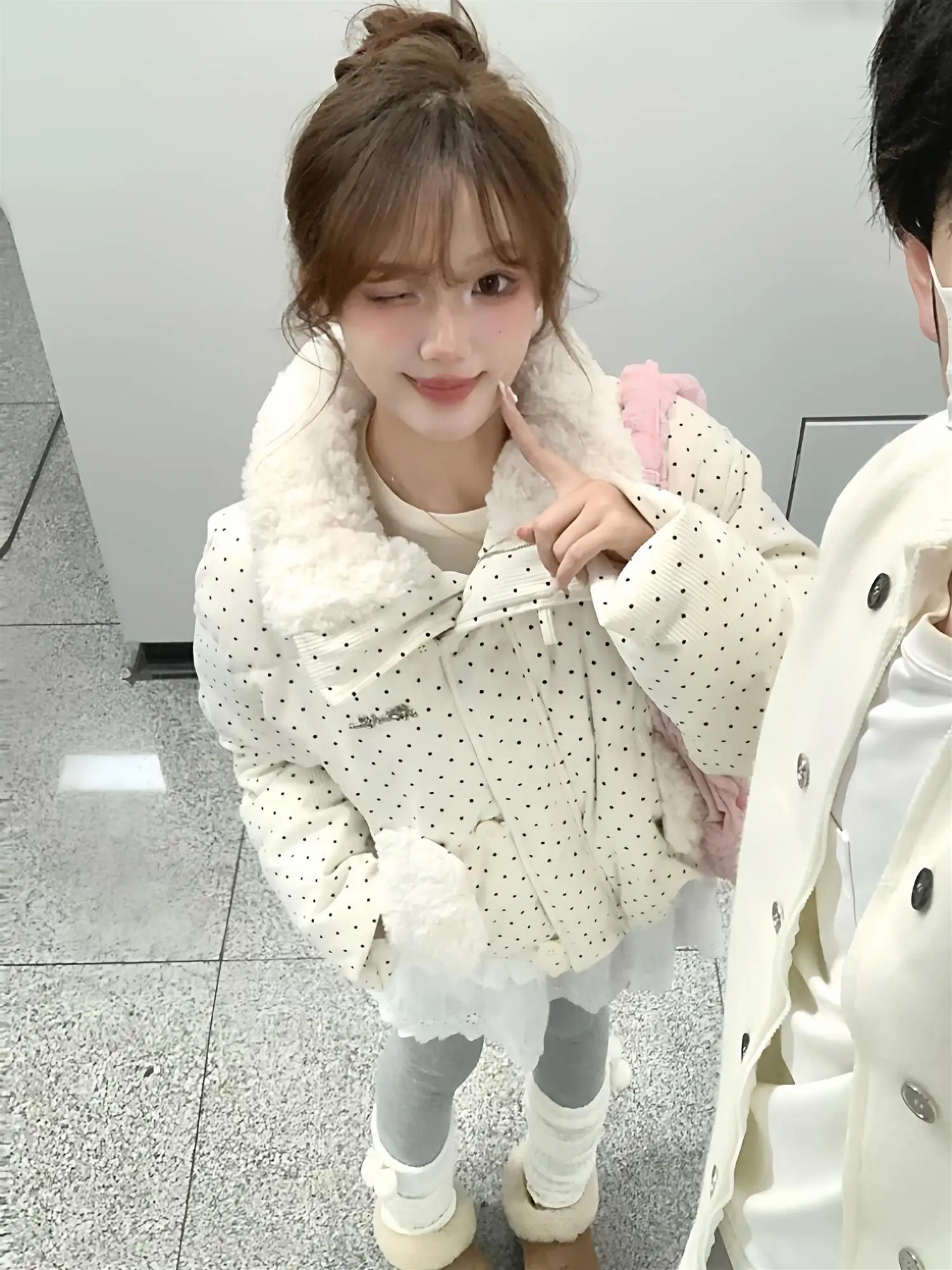 معطف شتوي نسائي من ort Puffer Jaet من Thiened سروال قصير كوري Sle Commute Faion 2025 وصل حديثًا ماركة Tagkita #5