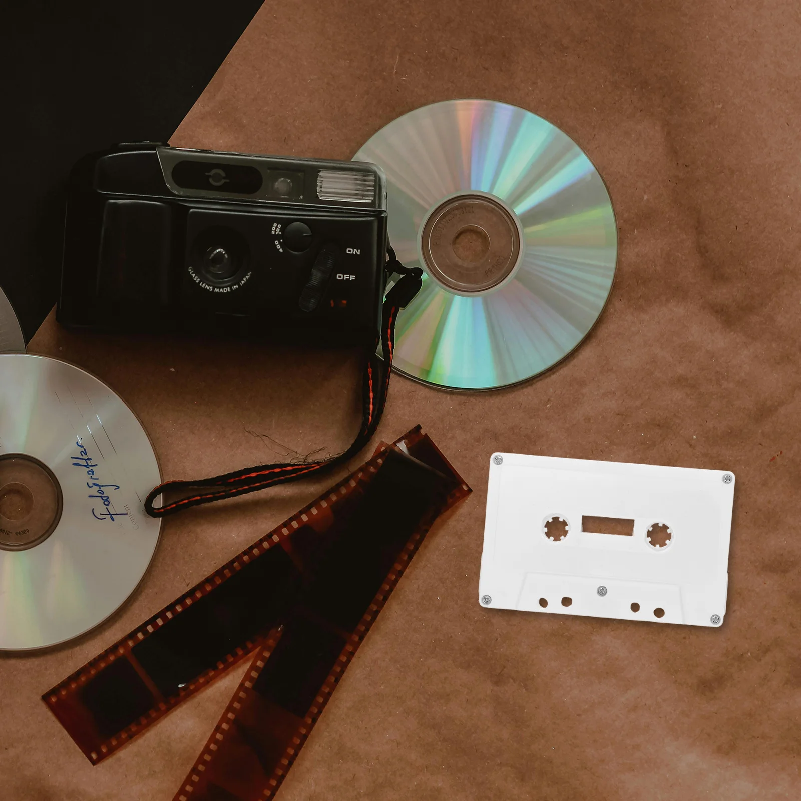 

4Pcs Vintage Cassette Tape Case Empty Audio Tape Storage Box DIY Decor Music Themed Party Supplies Classroom Organizer