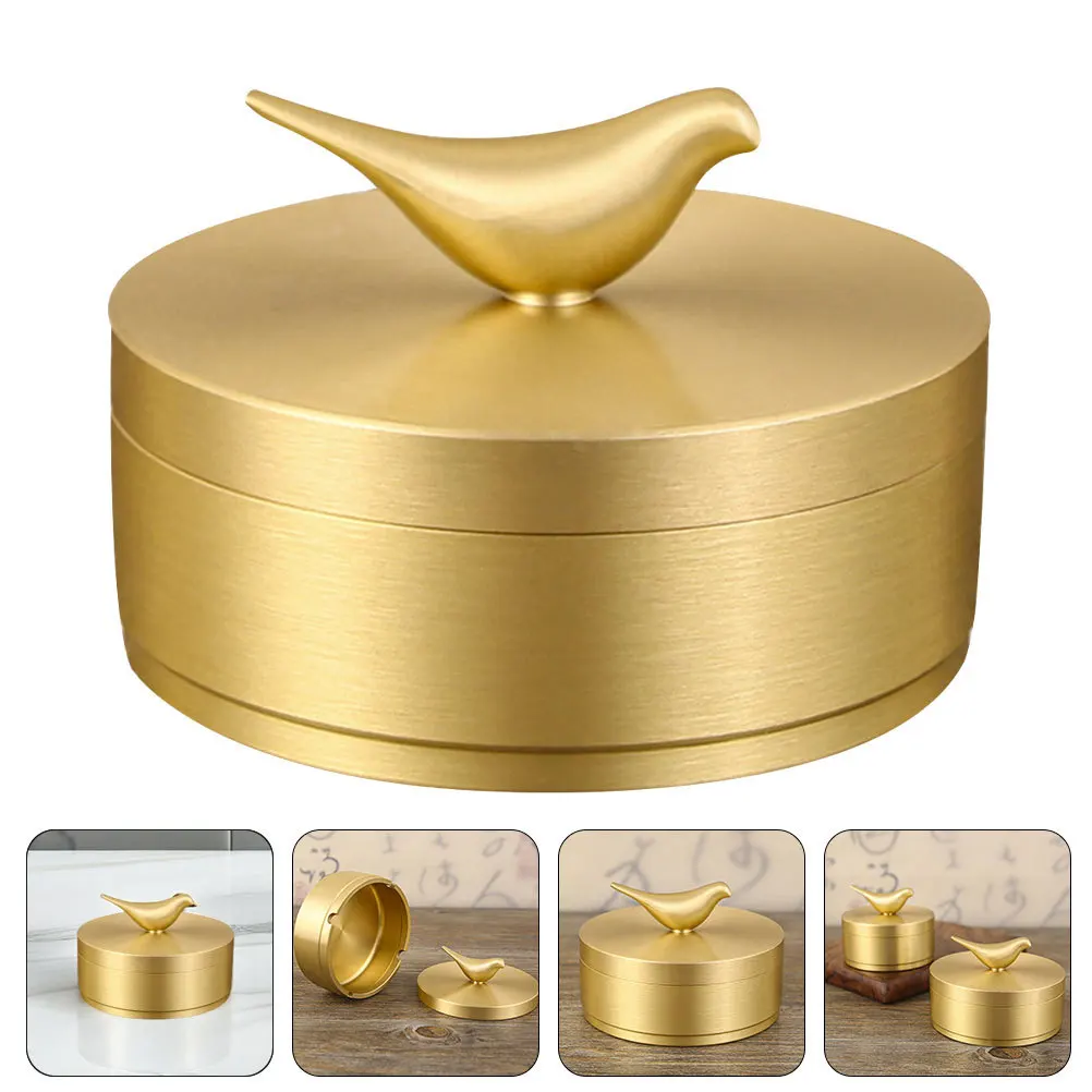

Sturdy Brass Ashtray Simple Style Desktop Home Office 4 Cigarette Slots Wear-Resistant Smooth Surface Bird Pattern Ornament