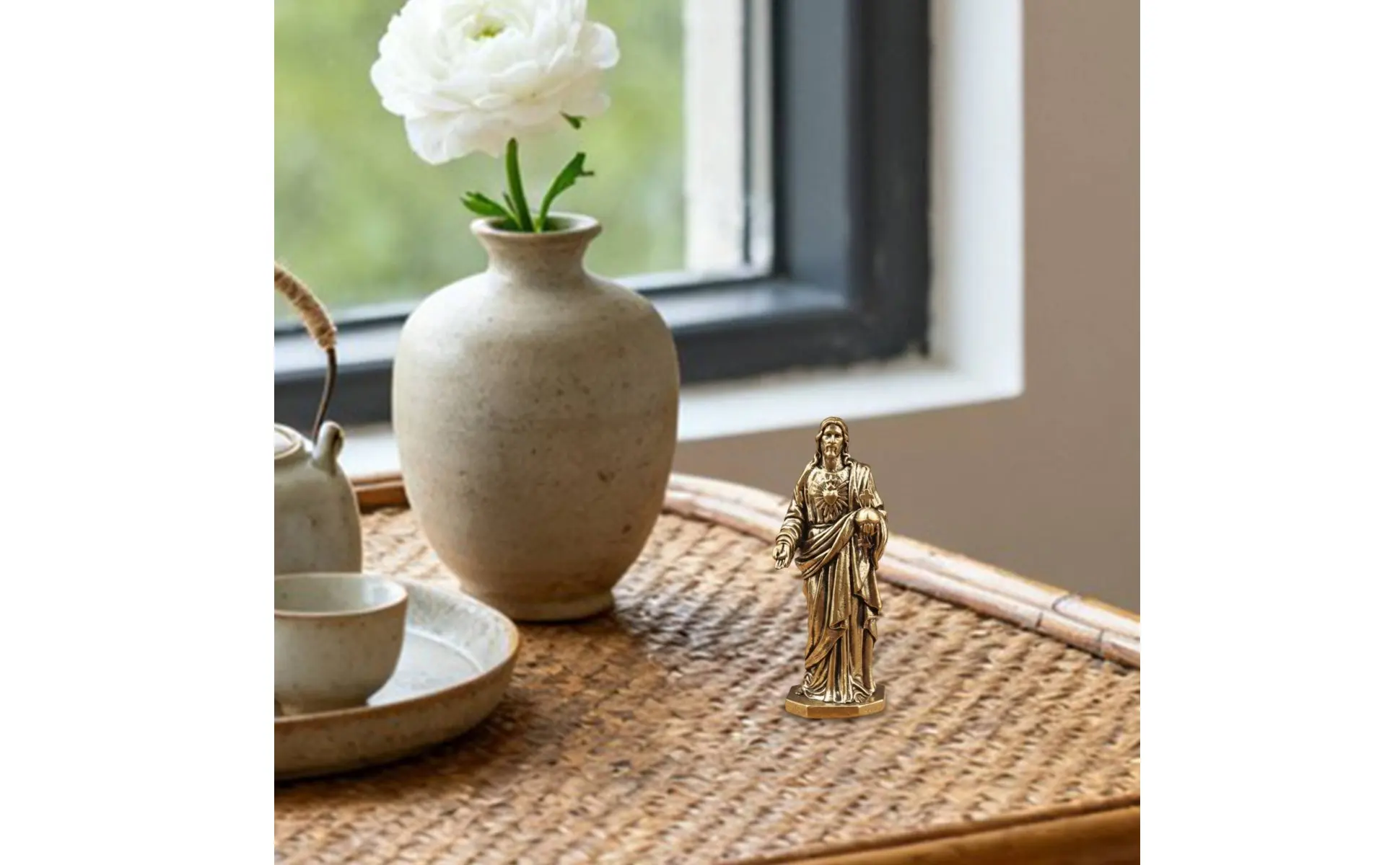 Brass Jesus Figurine Desktop Decoration Sacred Heart of Jesus Statue Miniature Christian Sculpture Handmade Look for Christians