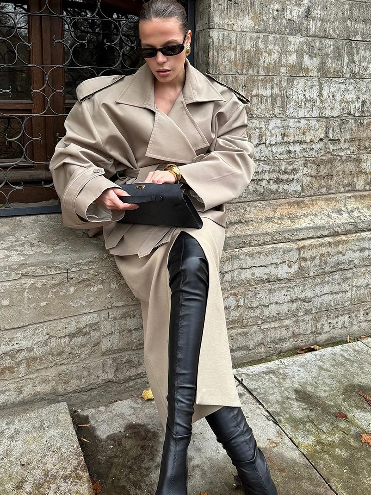 Khaki Schnür-Trenchcoat für Damen, Modischer Reverskragen, Lange Ärmel, Breite Schultern, Taschen, Windbreaker 2025, Damen-Pendler- und Alltags-Streetwear
