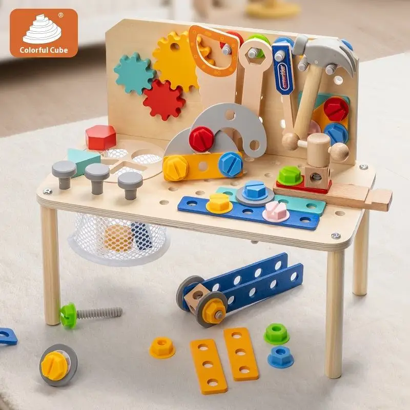 Kolorowa drewniana warsztatka dla dzieci z różnymi elementami narzędziowymi, która umożliwia dzieciom zostać małymi mechanikami.