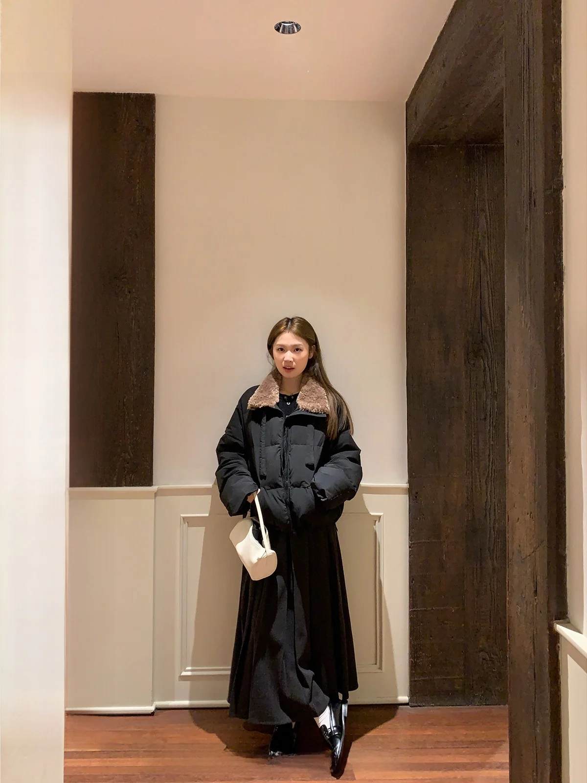 

Зимнее женское пальто FANCHOU с воротником из овечьей шерсти, стеганое, теплое, с воротником-стойкой, на 90% белом пуху, на молнии