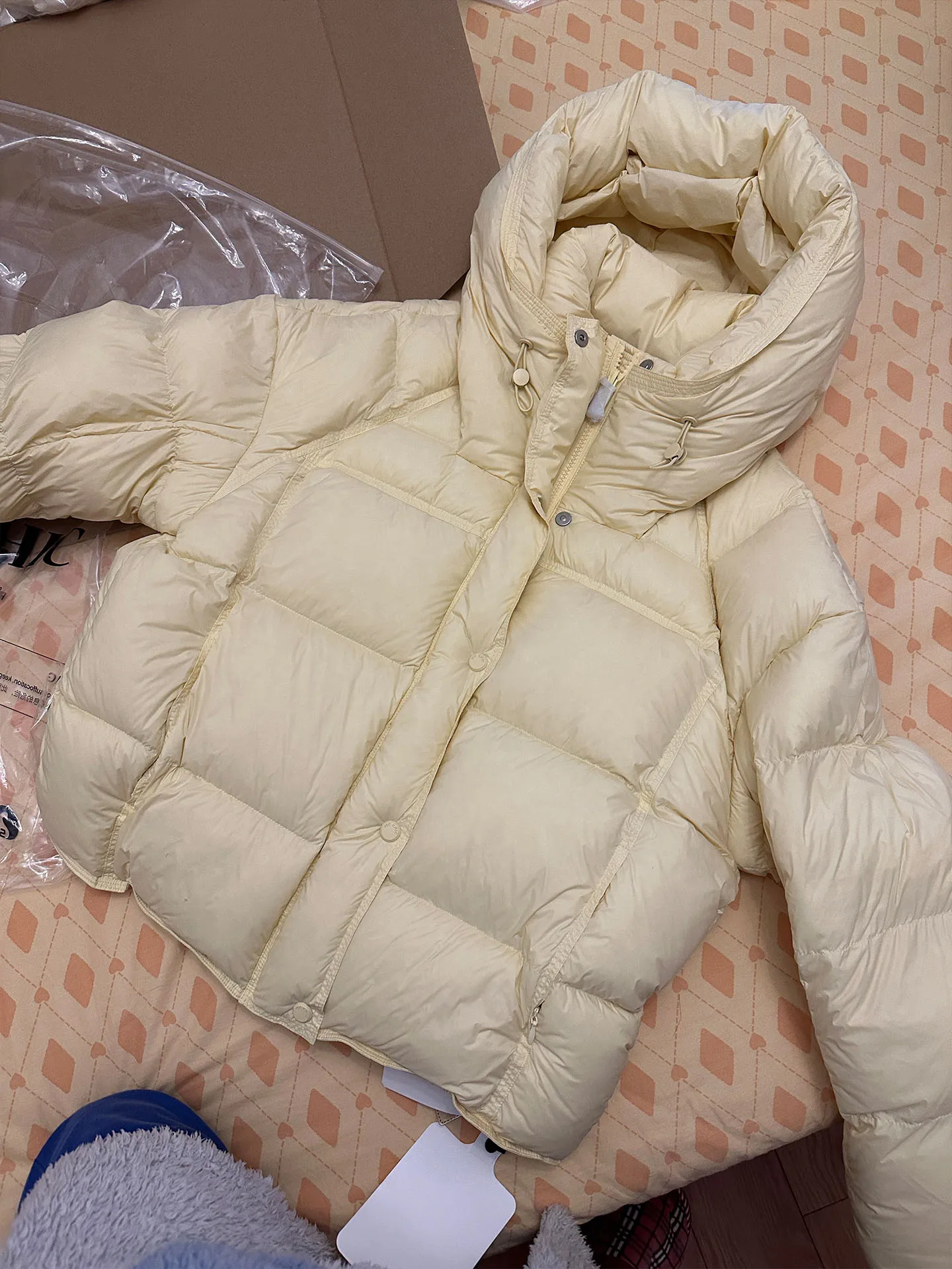 

Premium ort Puffer Jaet Женское теплое желтое зимнее пальто с высокой талией, обычная посадка для поездок на работу, полиэфирное волокно