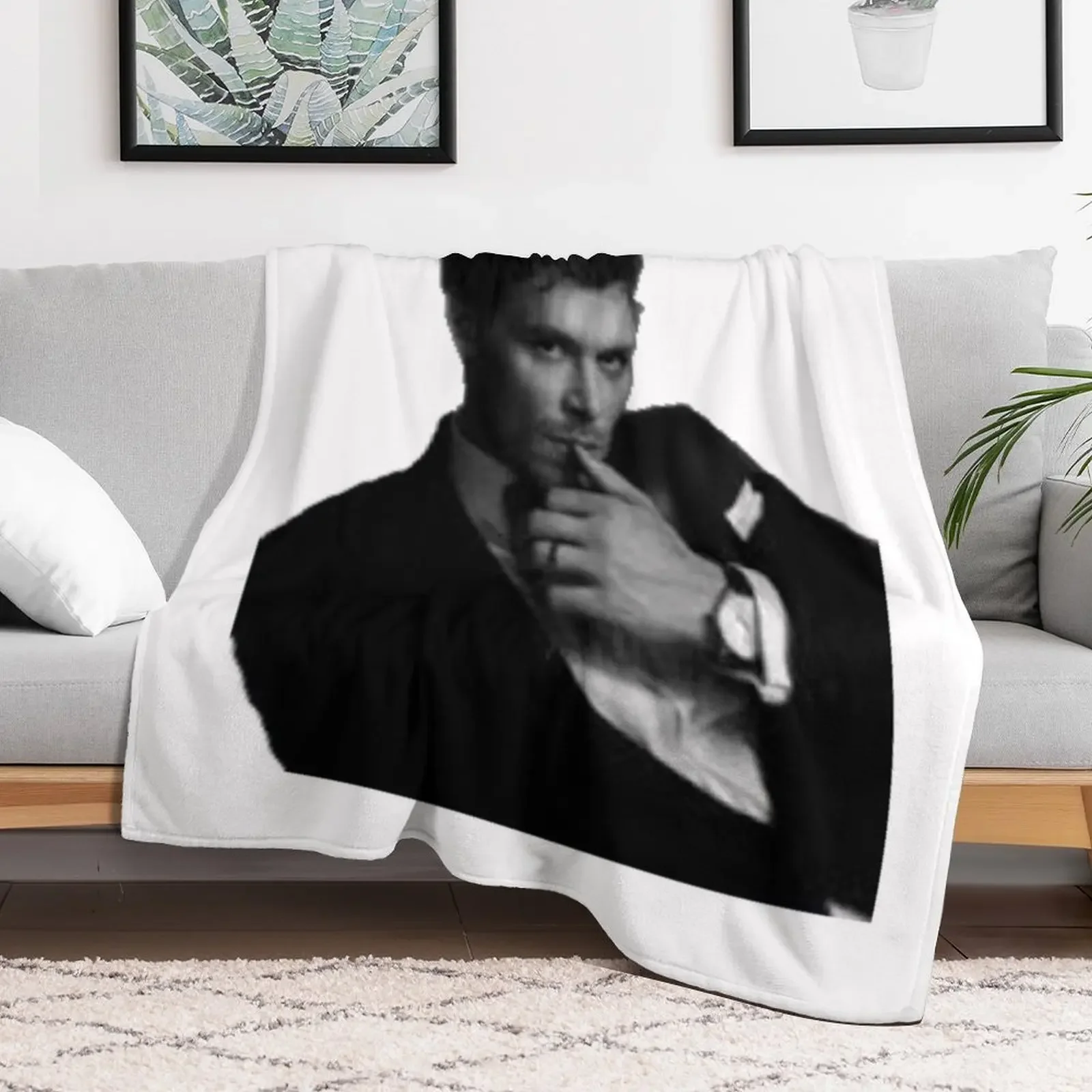 Decent Look of The Original || Klaus Throw Blanket Luxury Thicken warm winter Cute Soft Big Blankets