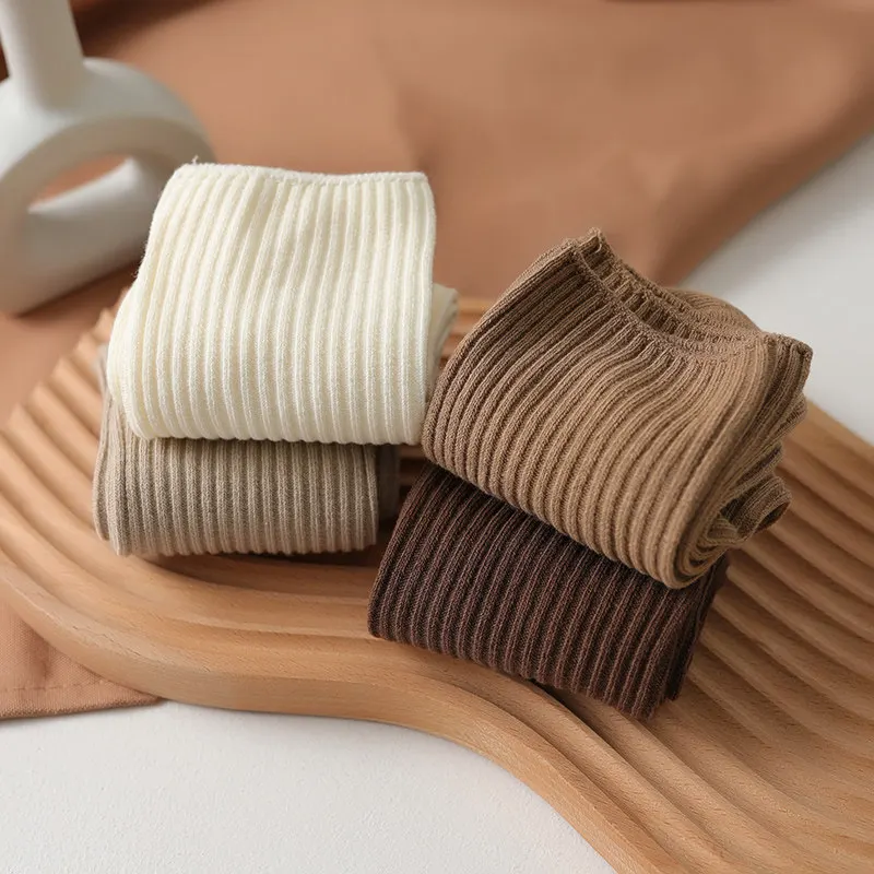 New Japanese Solid‑Color Women's Casual Socks 5 Pairs Set Simple Autumn Medium‑Length Women's Socks