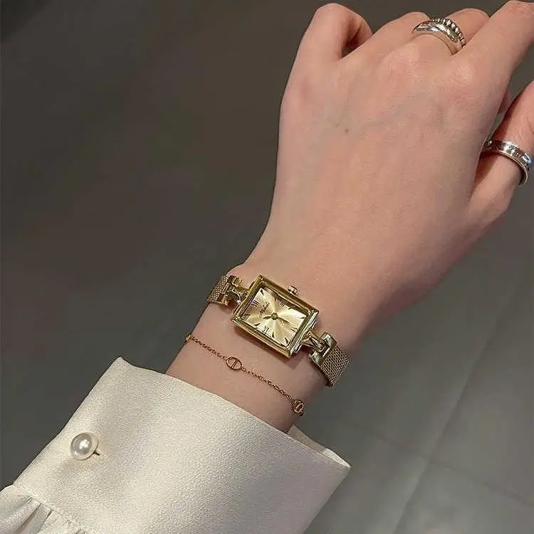 Metal Bracelet Watch For Women, Rectangular DialStudent Wristwatch, Quartz Movement, High-Quality Watch, Perfect Gift For Women.