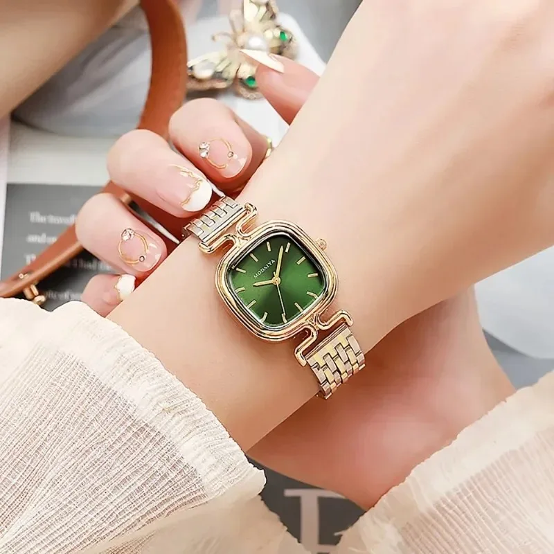 New Fashion Simple Casual and Versatile Women\'s Watch Stainless Steel Strap Wristwatch Female Small Square Quartz Watch Clock