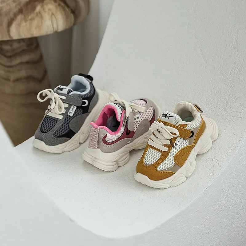 

Модные детские кроссовки, осень 2024, новые сетчатые дышащие туфли для девочек, кроссовки для бега на мягкой подошве для мальчиков, легкая спортивная обувь для девочек Кроссовки