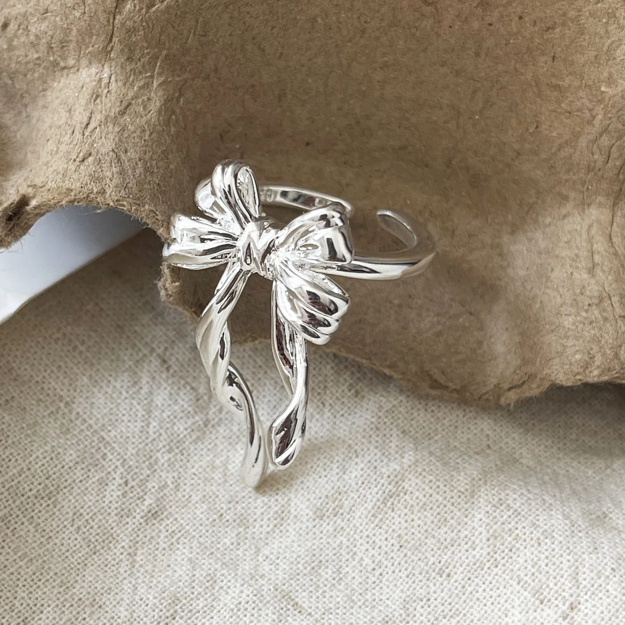 خواتم من الفضة الإسترليني عيار 925 للنساء مجوهرات هندسية راقية على شكل إصبع قابلة للتعديل على شكل فيونكة هدية عيد ميلاد للحفلات