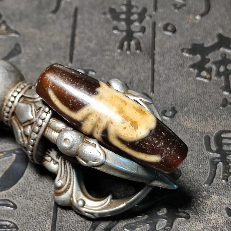 West Asia Nepal Spider Totem 13*43mm Black/Off White Weathering Old Agate DZI Beads For Men&Women`s Jewelry DIY Free Shipping