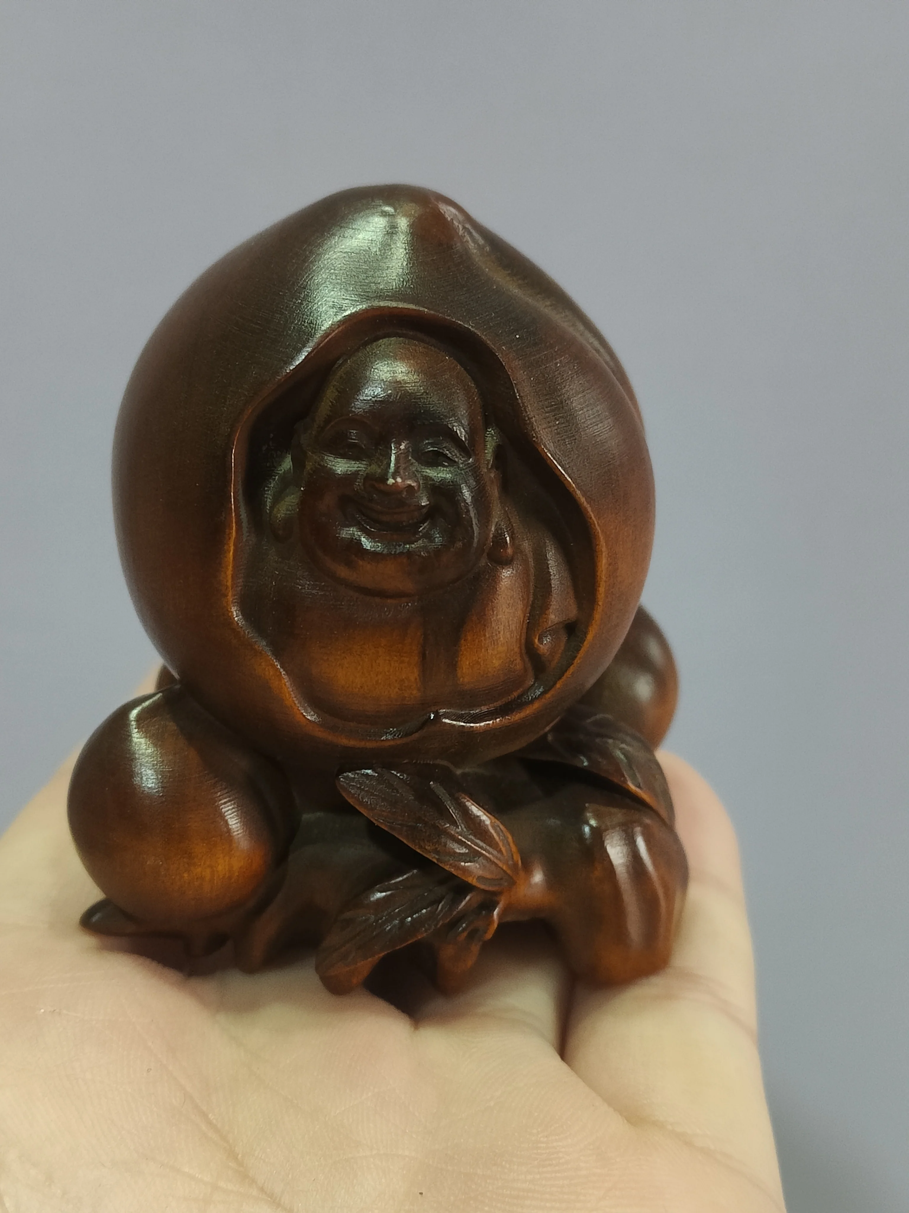 

Chinese natural boxwood beautifully carved peach desk decoration living room home decoration Buddha Gong birthday gift