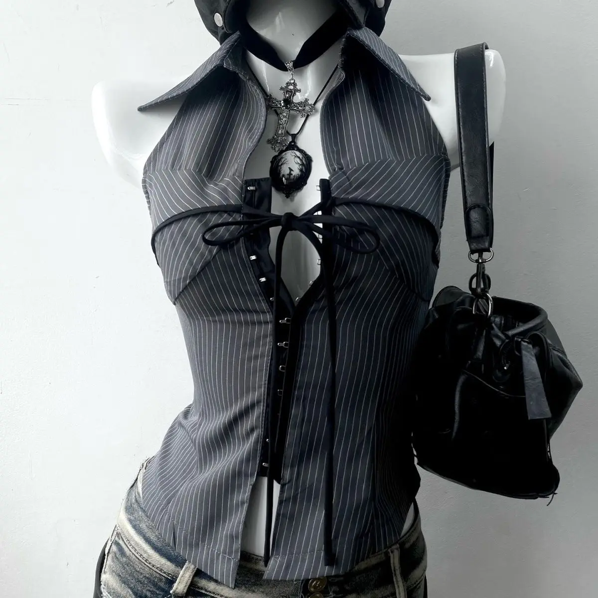 

Y2K American Vintage Striped Stand-up Collar Sleeveless Shirts Fashion Harajuku Waistband Strap Top Hip Hop Goth Streetwear Top