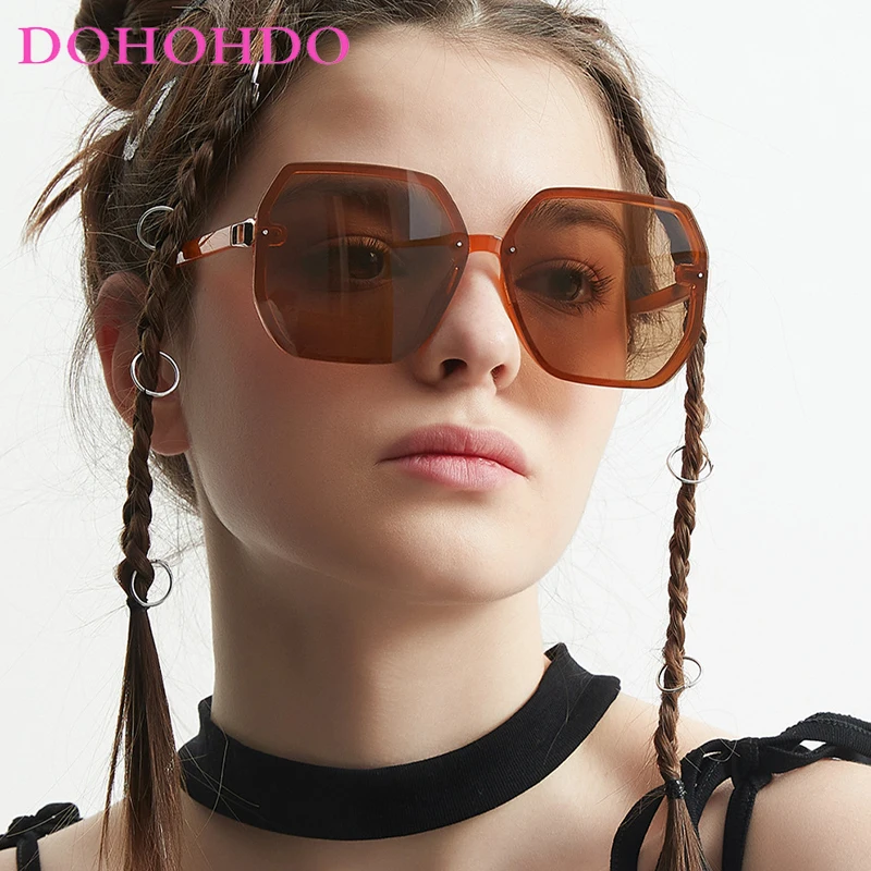 Dohohdo Vintage Veelhoekige Grote Frame Zonnebril Vrouwen Mode Metalen Klinknagels Mannen Tinten Uv400 Trending Zonnebril Gafas De Sol