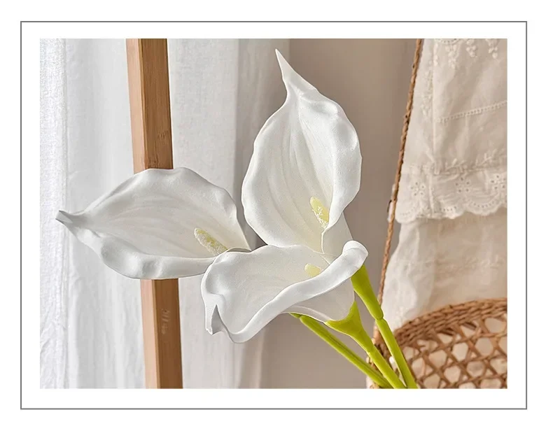 10 Stück künstliche weiße Calla-Lilien aus EVA, Brautstrauß, Hochzeitsdekoration, künstliche Calla-Blumen, Heimdekoration, Party-Tischdeko, Blumenarrangement – Detail 6
