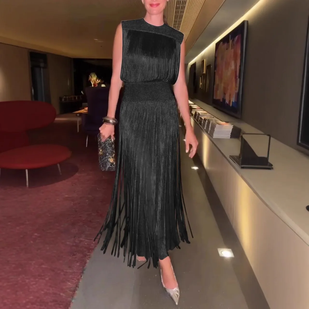 

Women Suit: Metallic Satin High-Waist Dress – Black/Red/Blue/Emerald Asymmetrical Fringe Slim Fit Shimmering Trench Silhouette