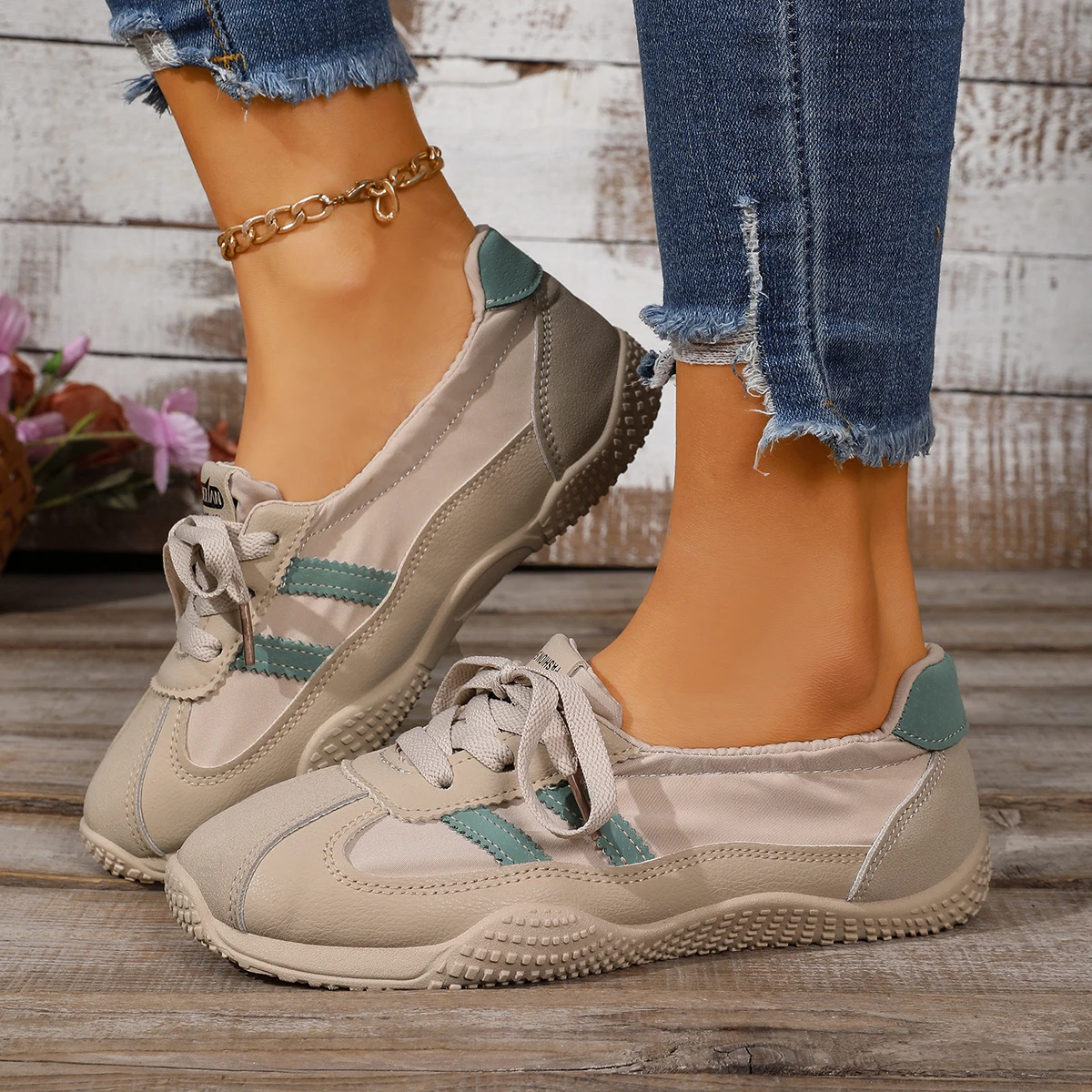 

Women Sneakers Spring Autumn Soft Bottom Shoes Breathable Casual Women Shoes Anti-slip Wear-resistant Flat Bottom Sneakers Women