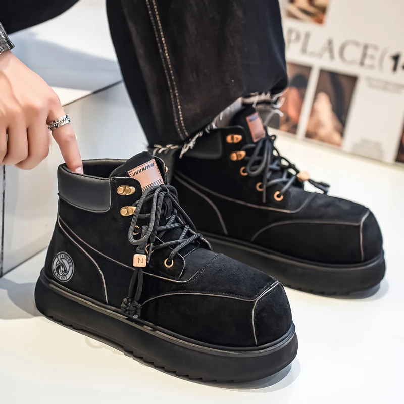 Ankle Boots High Top Men Sports Shoes Fashion Runnning Sneakers Man Breathable Male Mesh Sneakers Anti Slip Outdoor Solid Colour